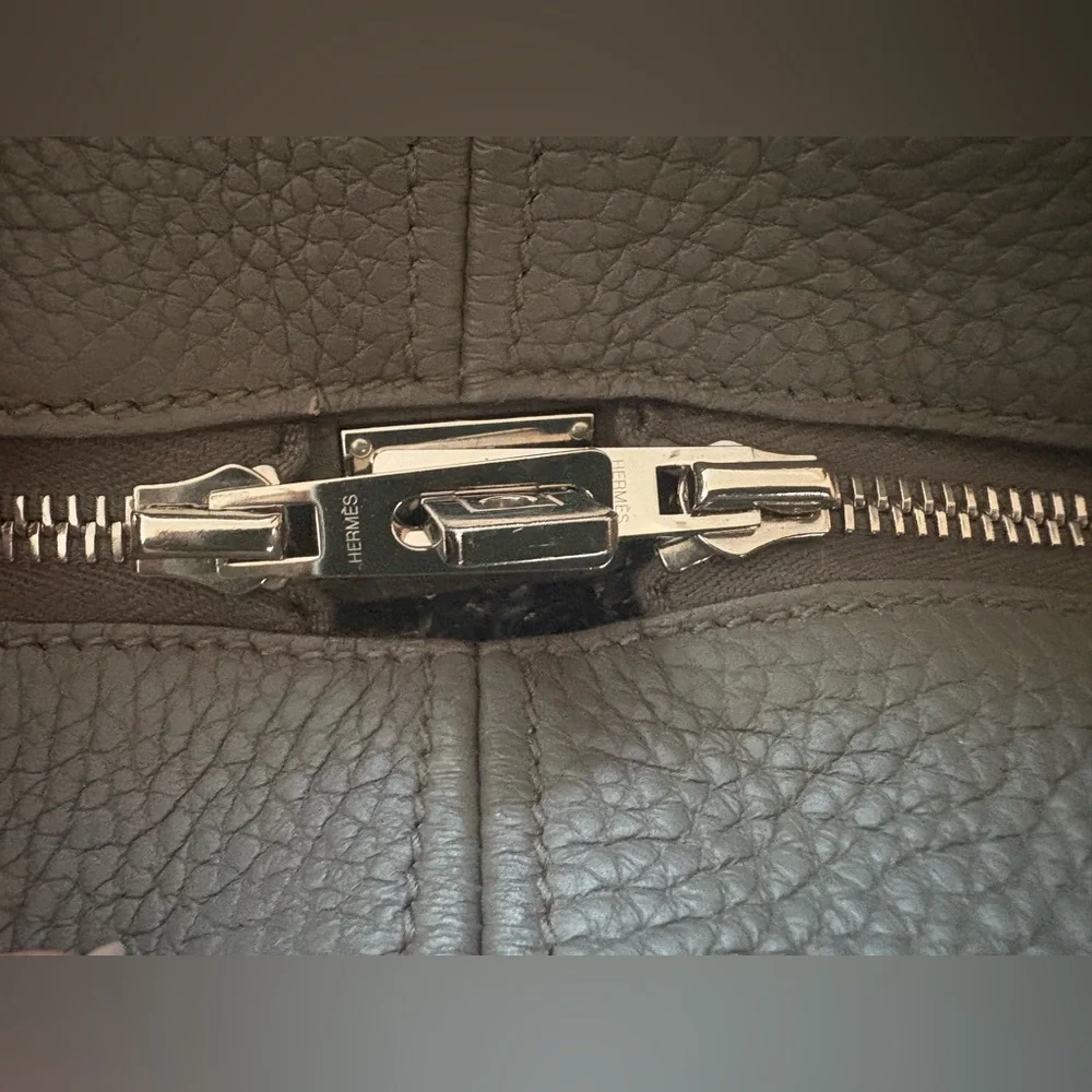 Hermes Victoria 35! Exceptional condition!! Grey color - Picture 16 of 16